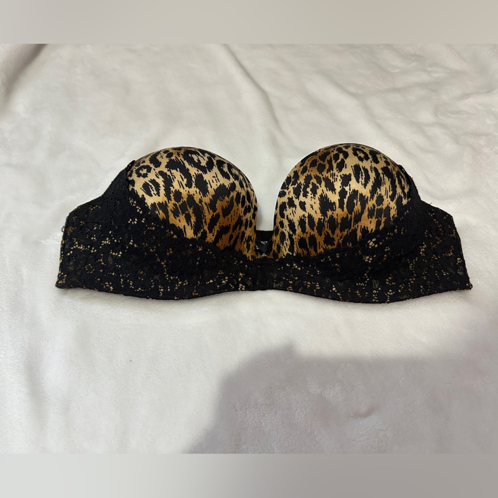 Victoria’s Secret Padded Strapless Bra size 36B